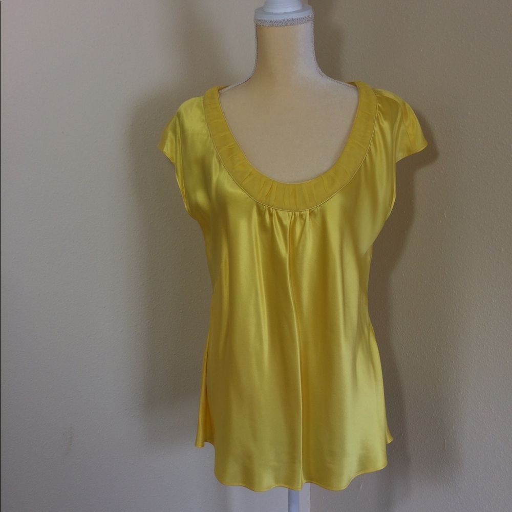 🎣Alfani Yellow silk blouse size 14W Like New!